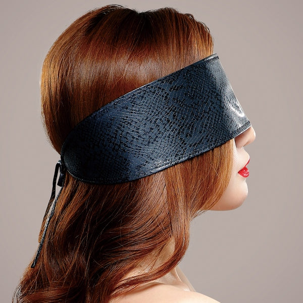 Execute PYTHON PATTERN EYE MASK Black Blindfold