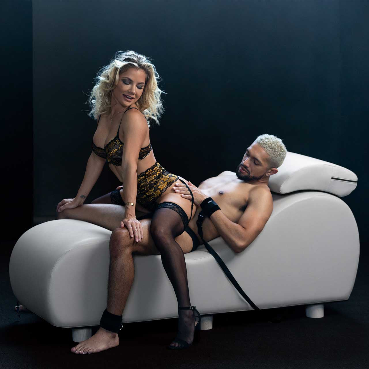 Liberator ESSE CHAISE II Black Label Sex Furniture