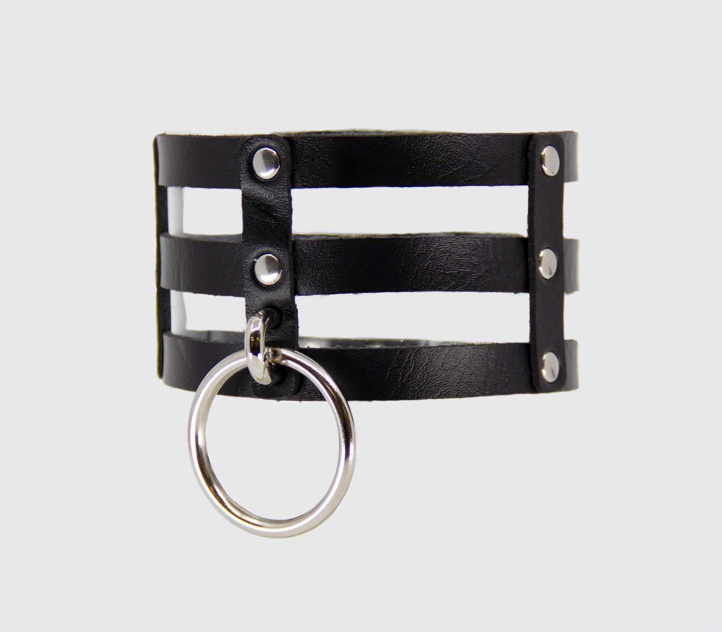 Love in Leather FAUX LEATHER TRIPLE STRAP COLLAR with LARGE CENTRE RING Black Choker